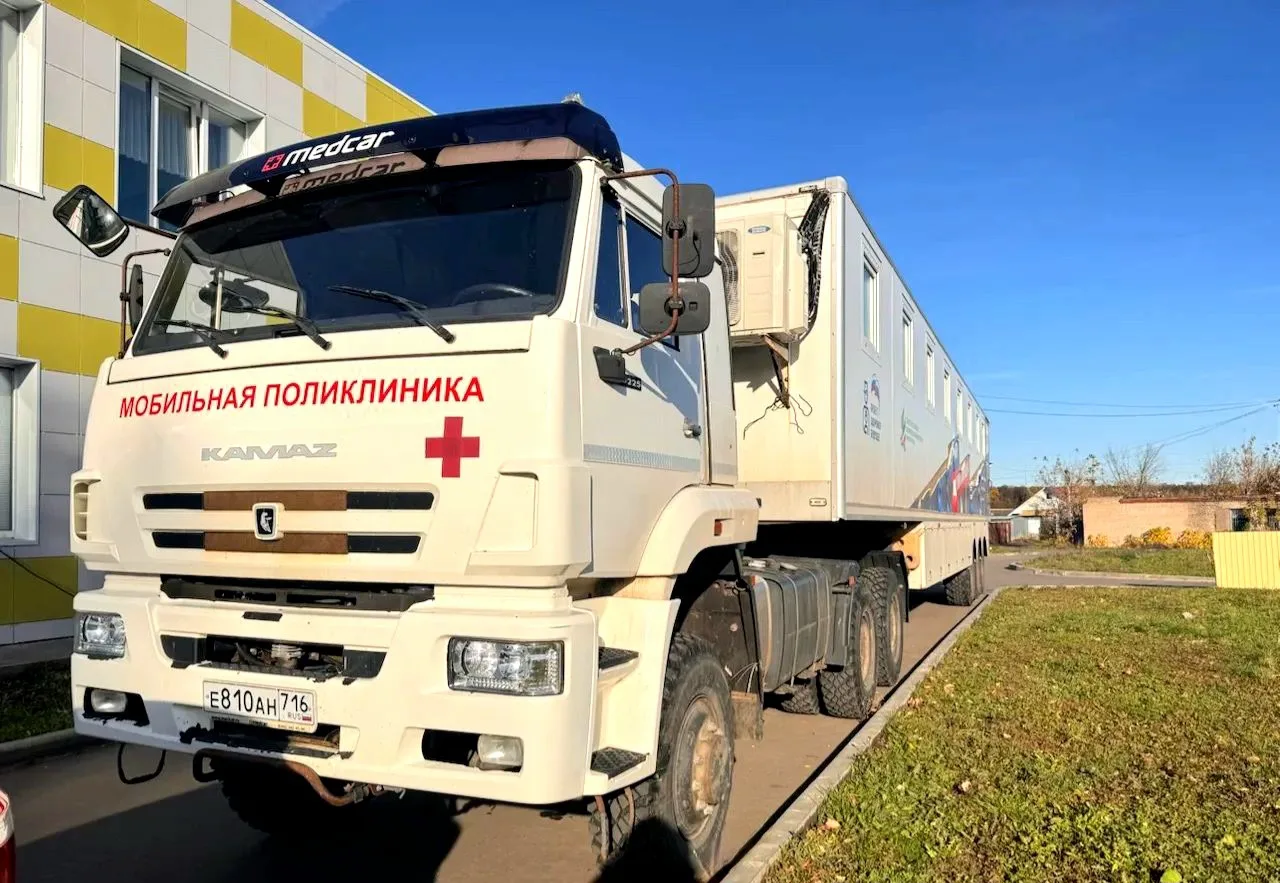 🚑 На этой неделе мобильная поликлиника Городской больницы №5 работает в поселке Татарс...