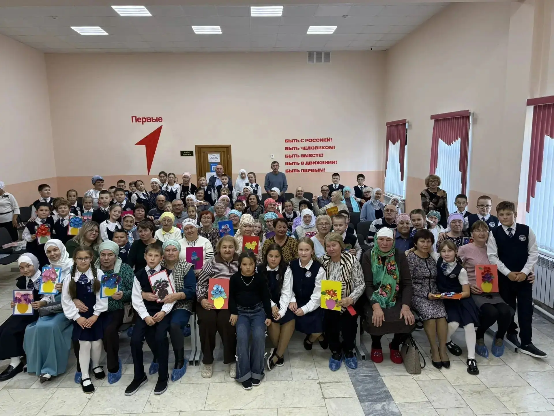 9 октябрь конне 4 А, Б hэм И сыйныф укучылары "Олкэннэр коне" унаеннан эби бабайларын г...