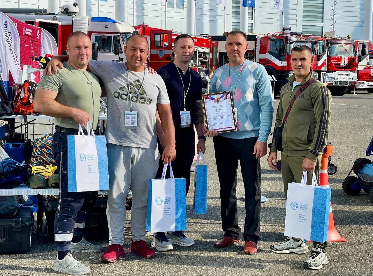 🚒🏆Скорость, слаженность, бронза: спасатели аэропорта Сочи достойно выступили на сорев...