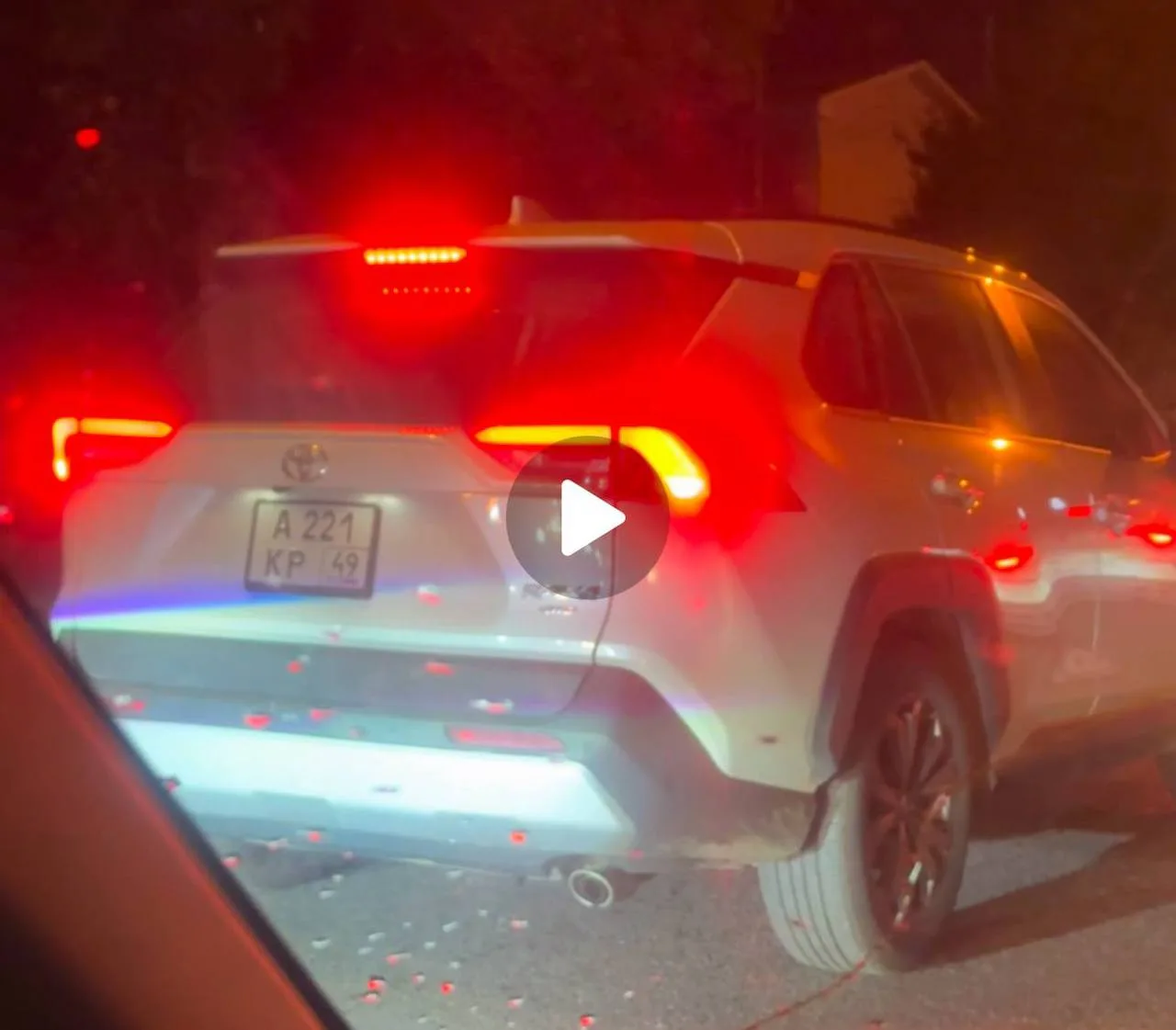 Владелицу автомобиля просят связаться