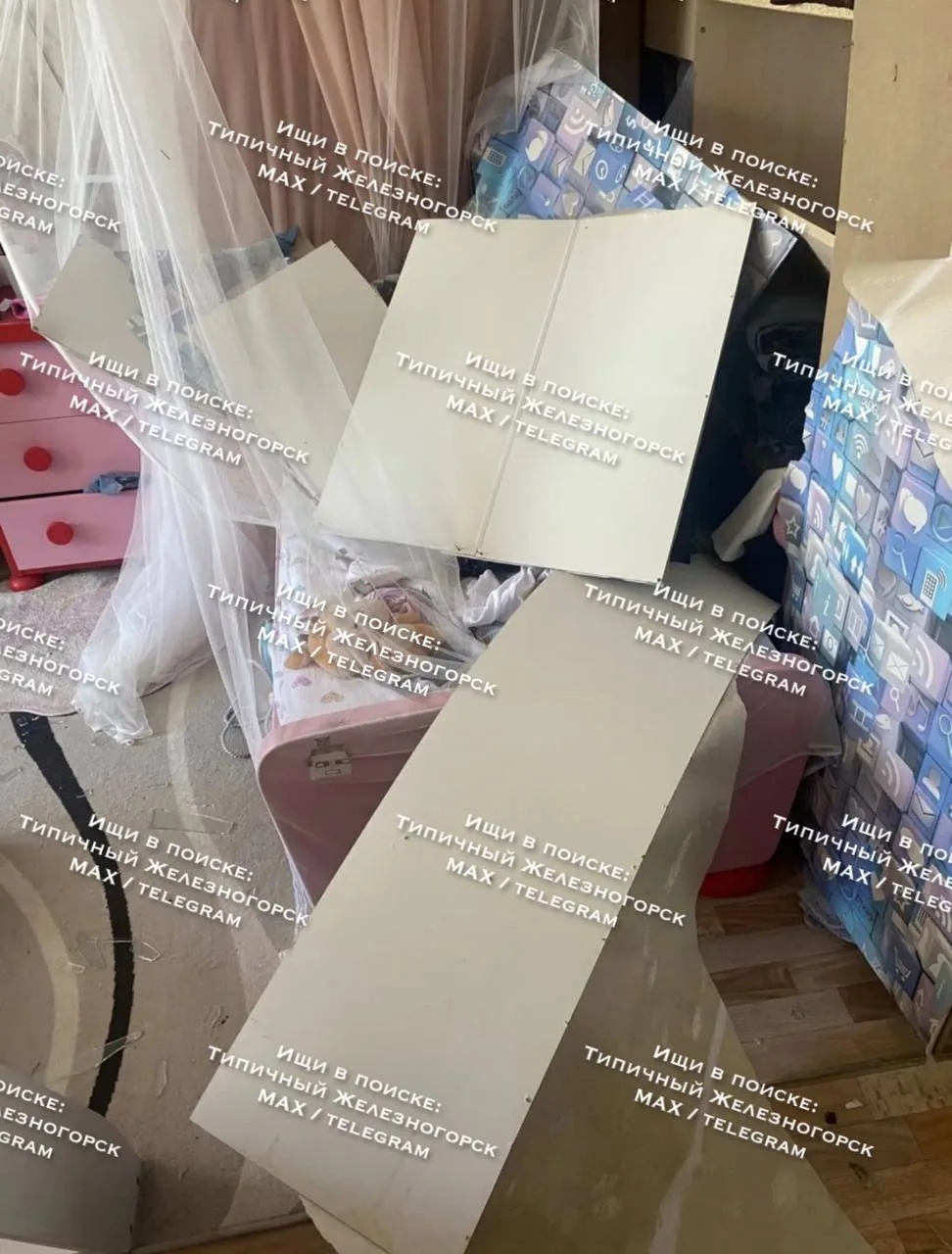 ❗️Жительница Железногорска поделилась с нами моментом прилета вражеского БПЛА по многоэ...