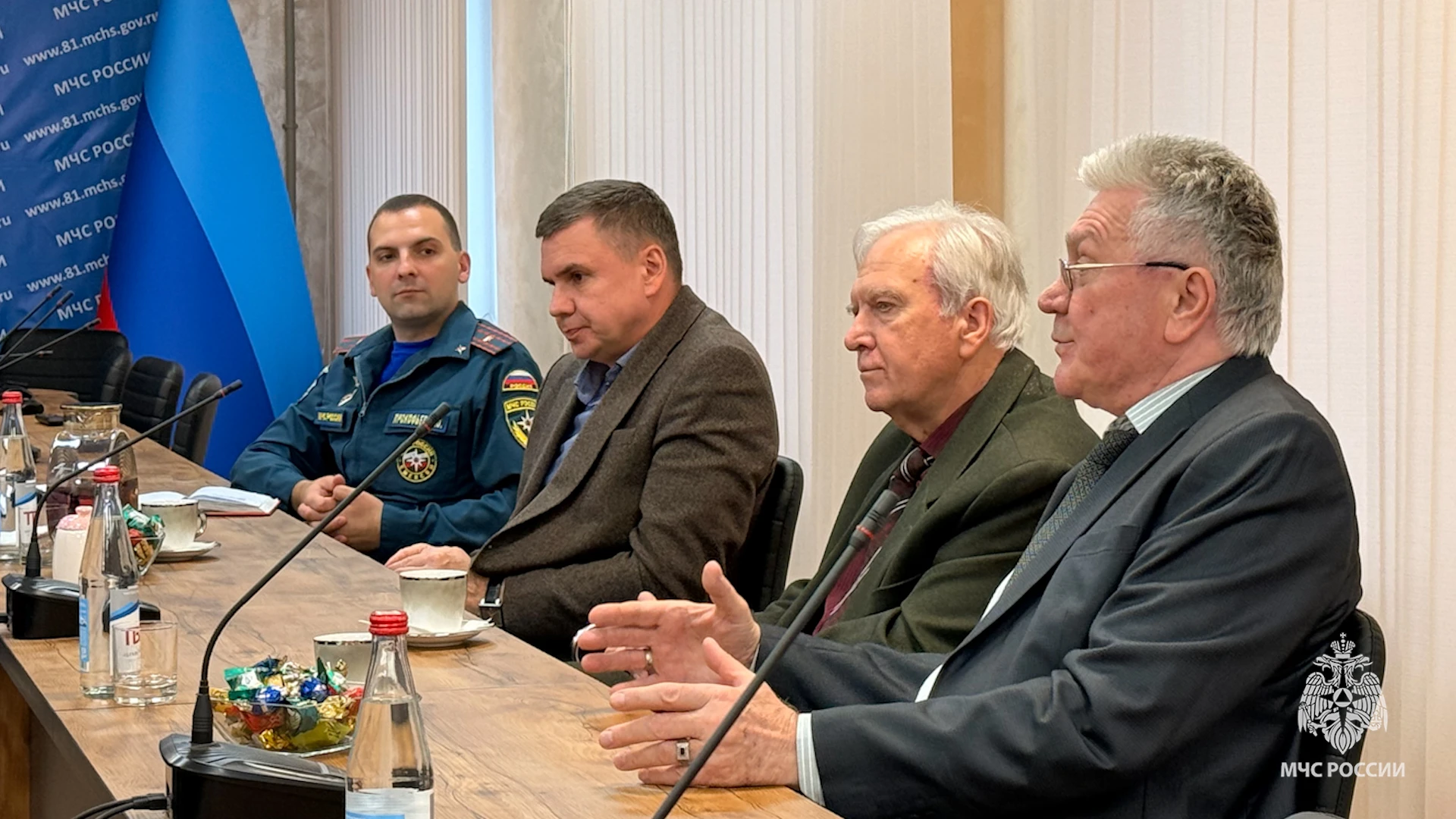 О традициях службы и братстве пожарной охраны в Главном управлении МЧС России по ЛНР