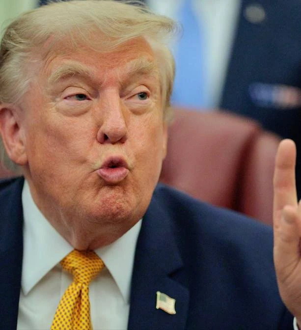 ⚡️ Трамп заявил, что он не большой поклонник Зеленского