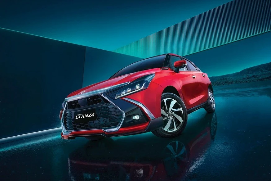 🚗 Toyota Glanza обновилась в Индии: новый мотор и больше оснащения