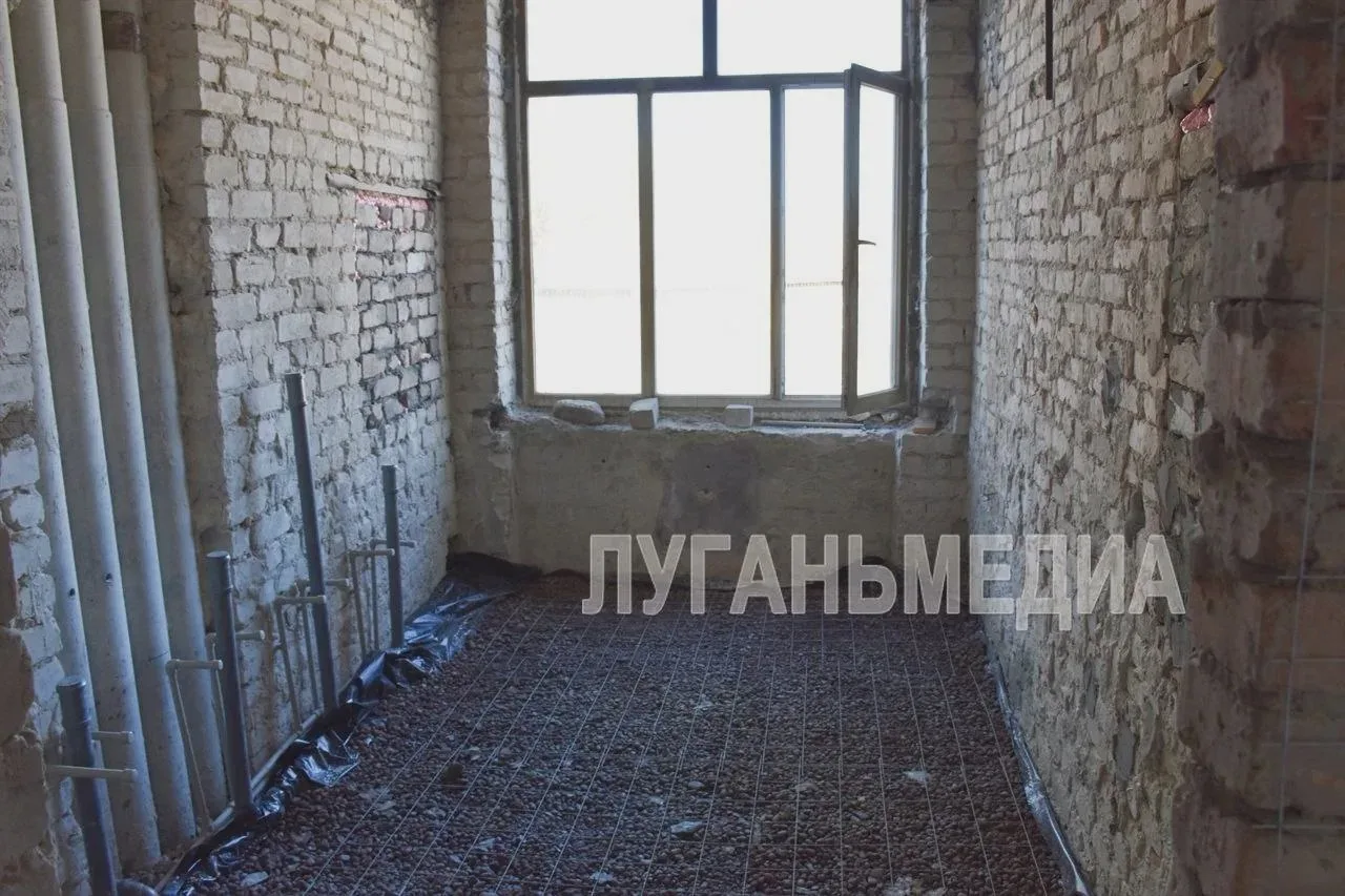 В школе № 3 ремонтируют зал и пищеблок