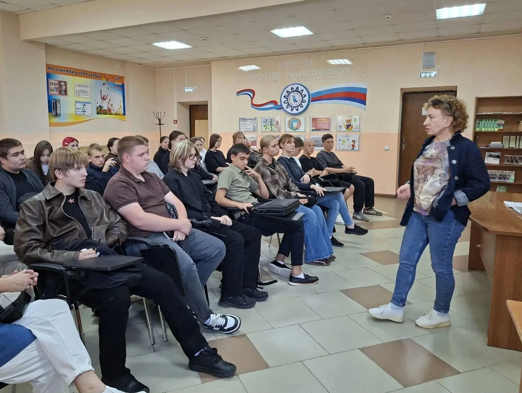 Встречи обучающихся со специалистами