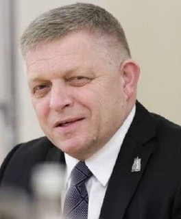 Фицо против новых кредитов для Украины