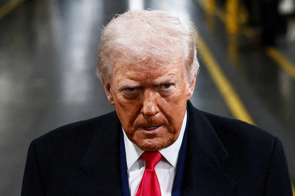 Киевский режим во главе с Зеленским уничтожил Украину, заявил Трамп.