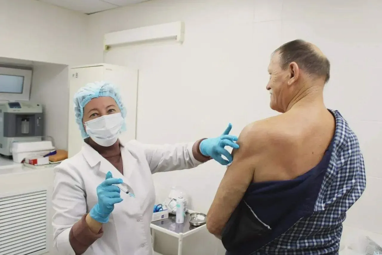 💉 Вакцинацию от гриппа прошли более 250 тысяч жителей края