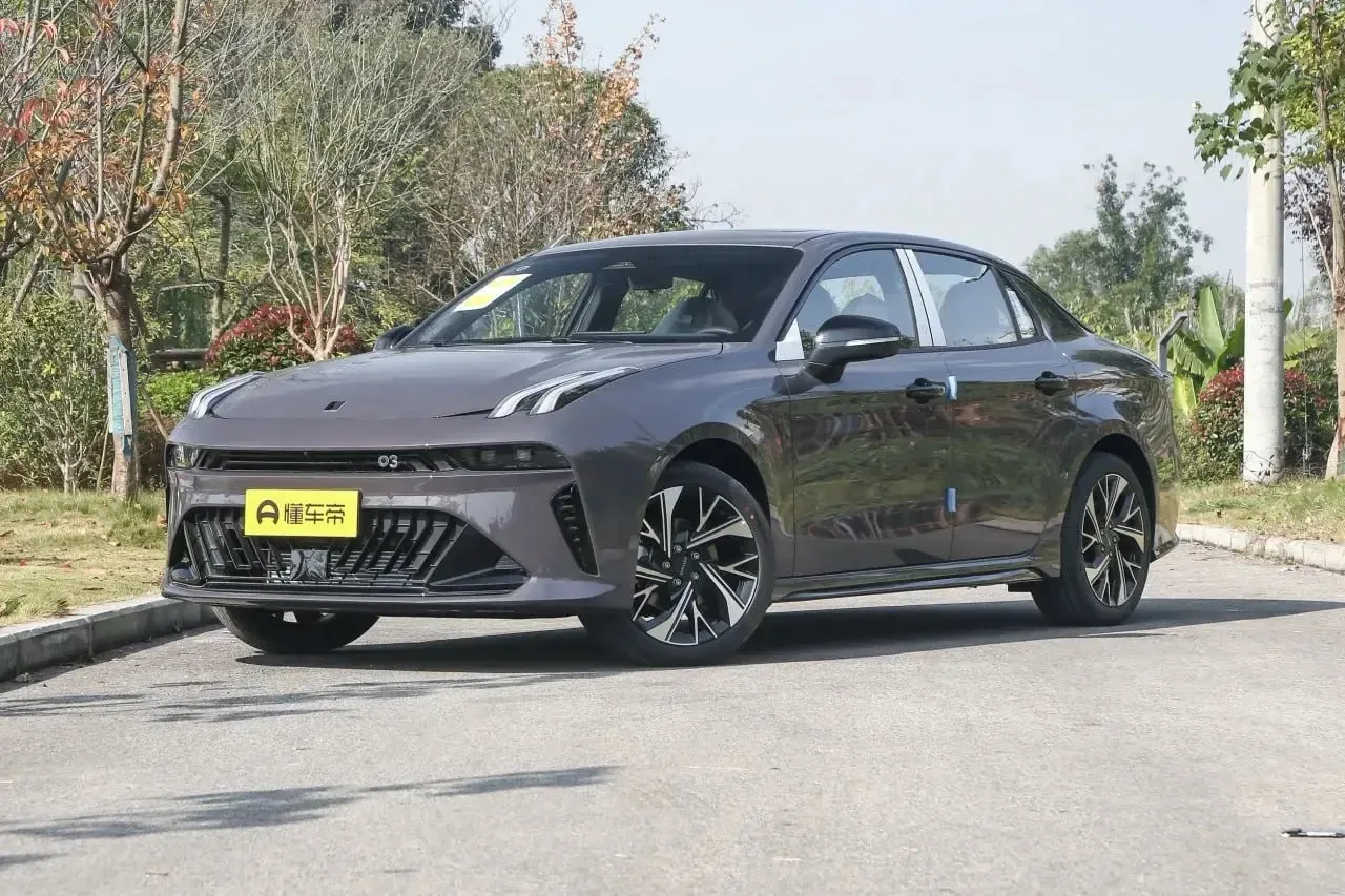 Lynk & Co 03 (2026, новый)