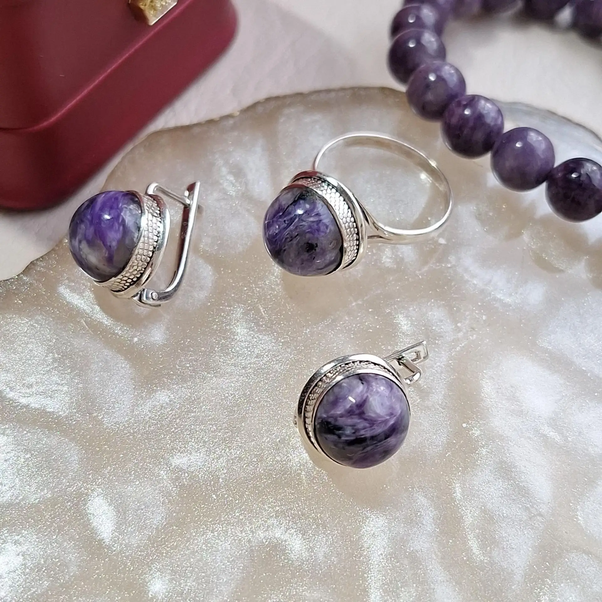 Спешу представить Вам великолепные новинки с чароитом 💜