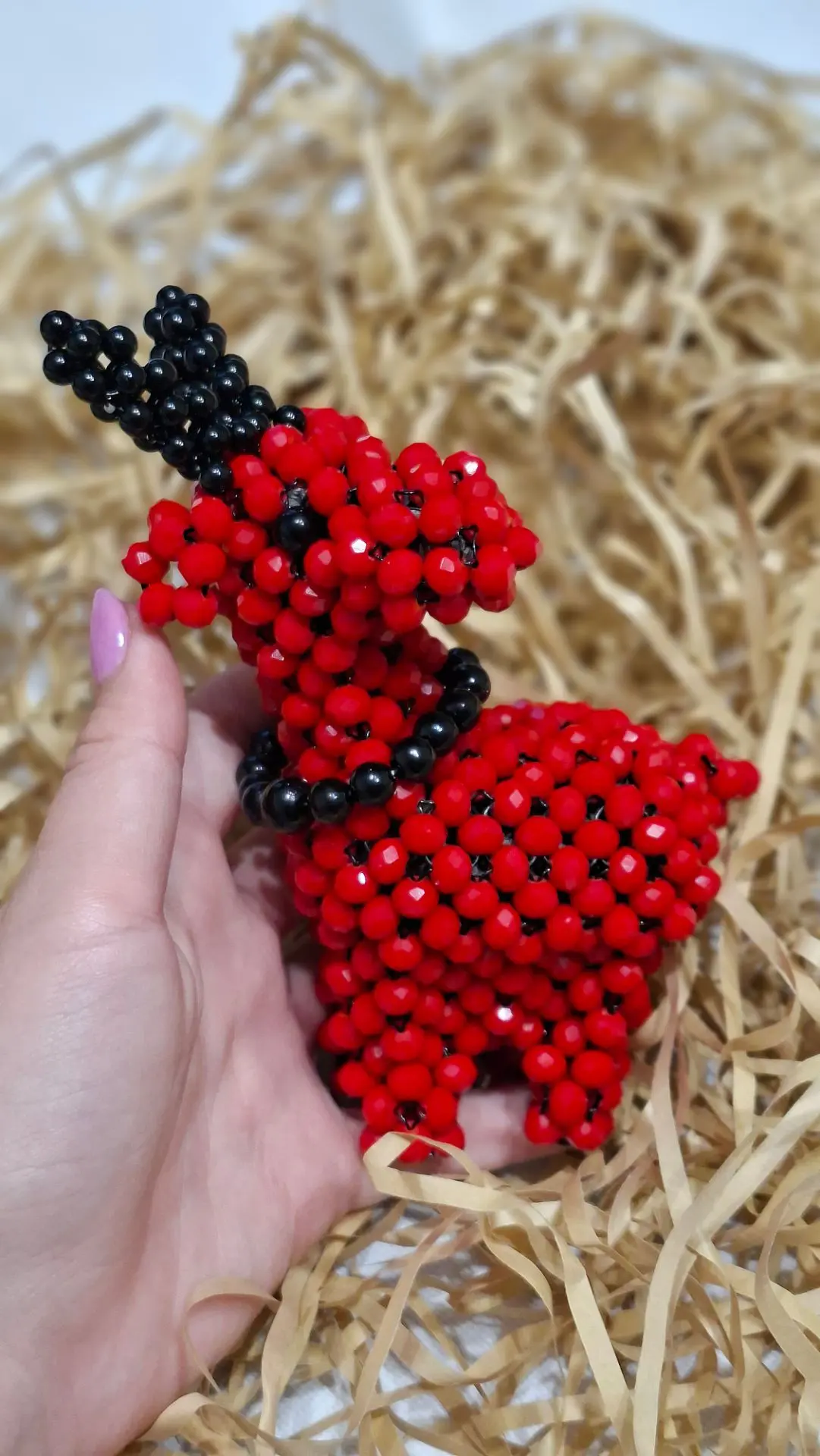 Огненная Коза из хрустальных бусин.
