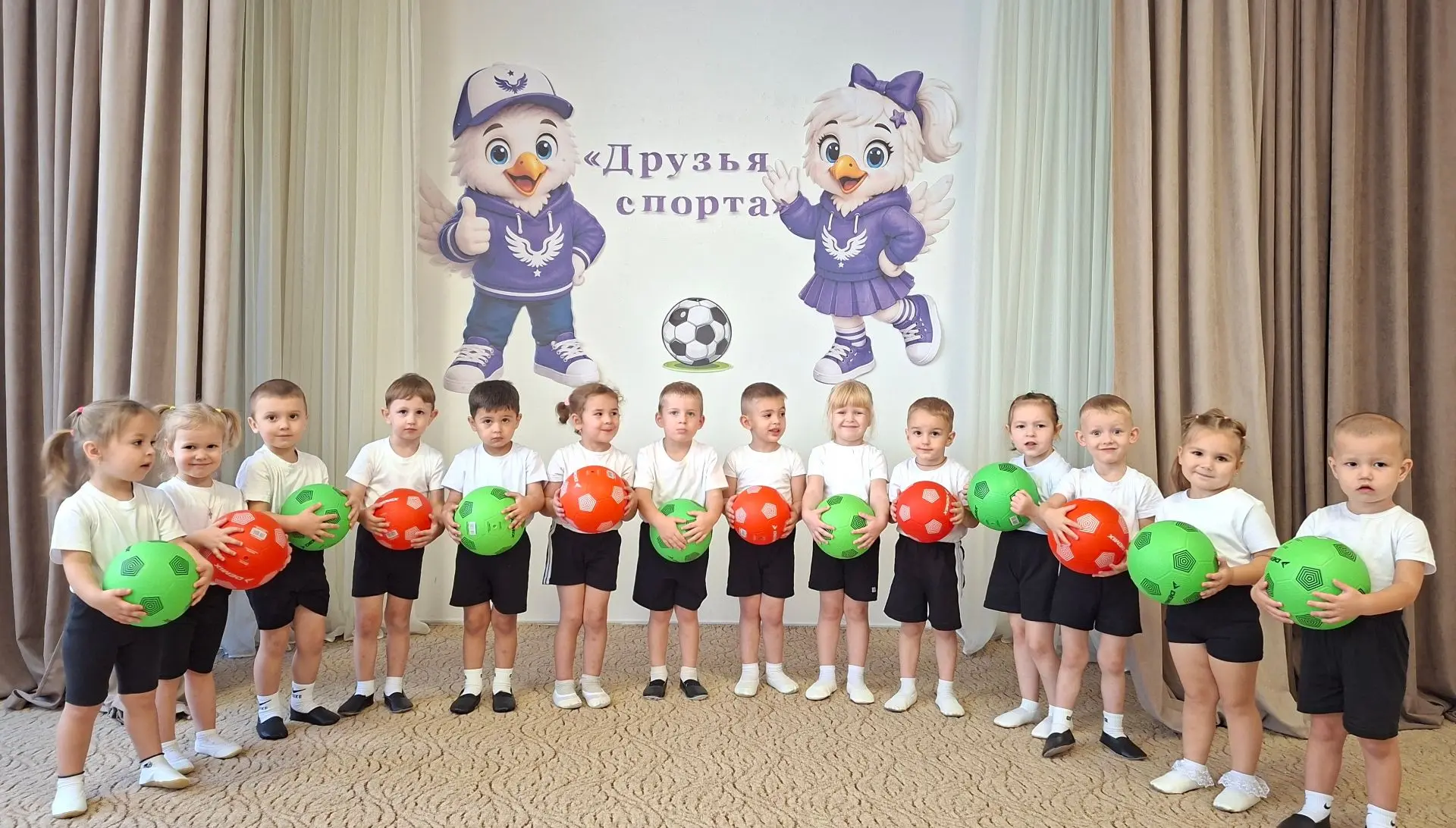 💪🥳 В нашем детском саду прошло спортивное развлечение «Друзья спорта»!