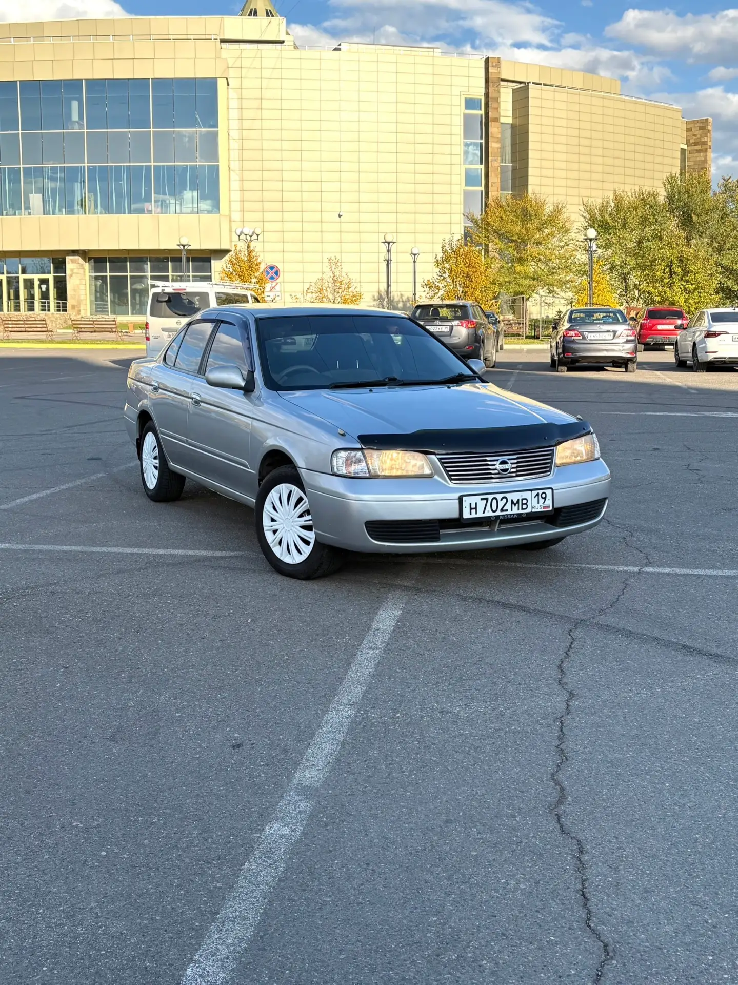 Ниссан  Сани  2003 год Рестайлинг .