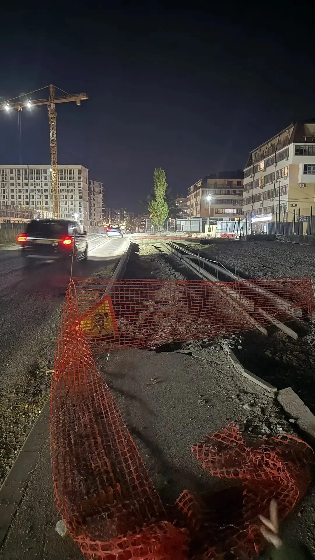 Когда будет восстановлен проход, единственный тротуар с Мысхако На Котанова?
