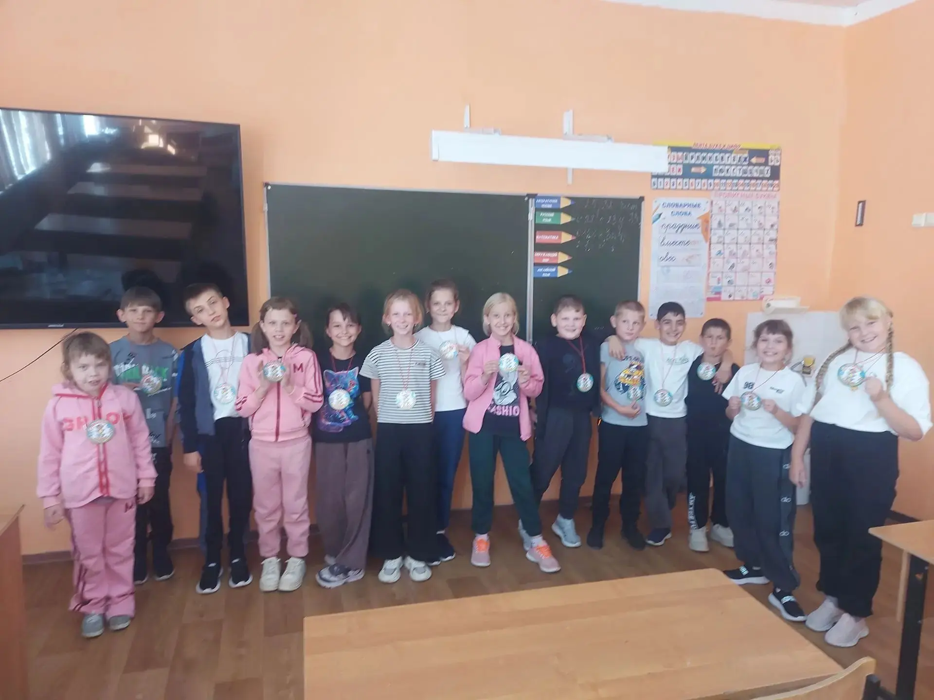 В начале учебного года в российских школах традиционно проходит Всероссийская неделя бе...