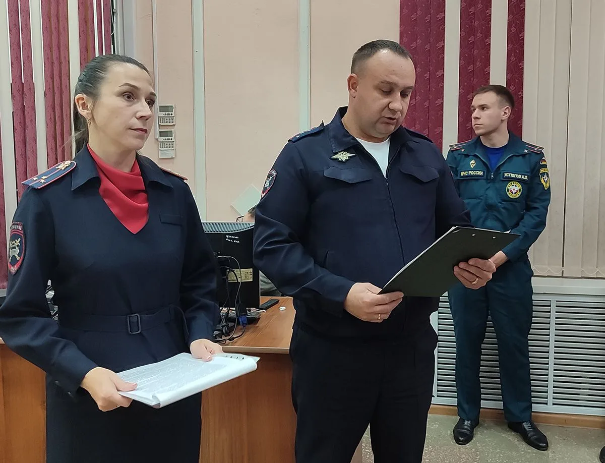 Сотрудники златоустовской Госавтоинспекции провела краш-курс для студентов колледжа