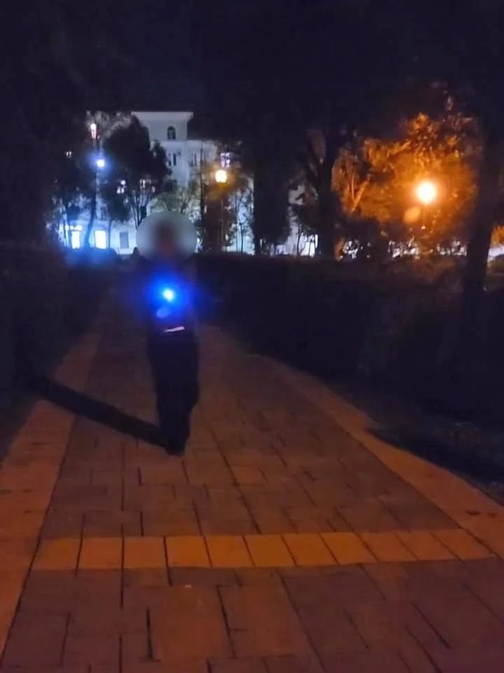 😨🤬 «Закидывали камнями и снимали на телефоны»: в сквере у Губернского рынка толпа под...