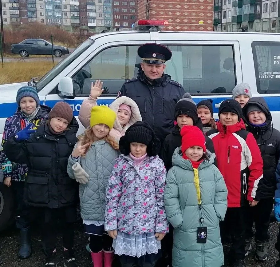 Безопасность — это важно! В гостях у школы № 14 побывала Госавтоинспекция.