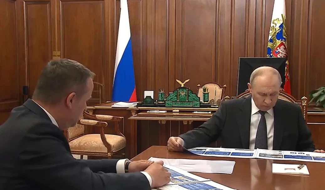 Глава Минтранса рассказал президенту о ходе реконструкции аэропорта Братска 🛫