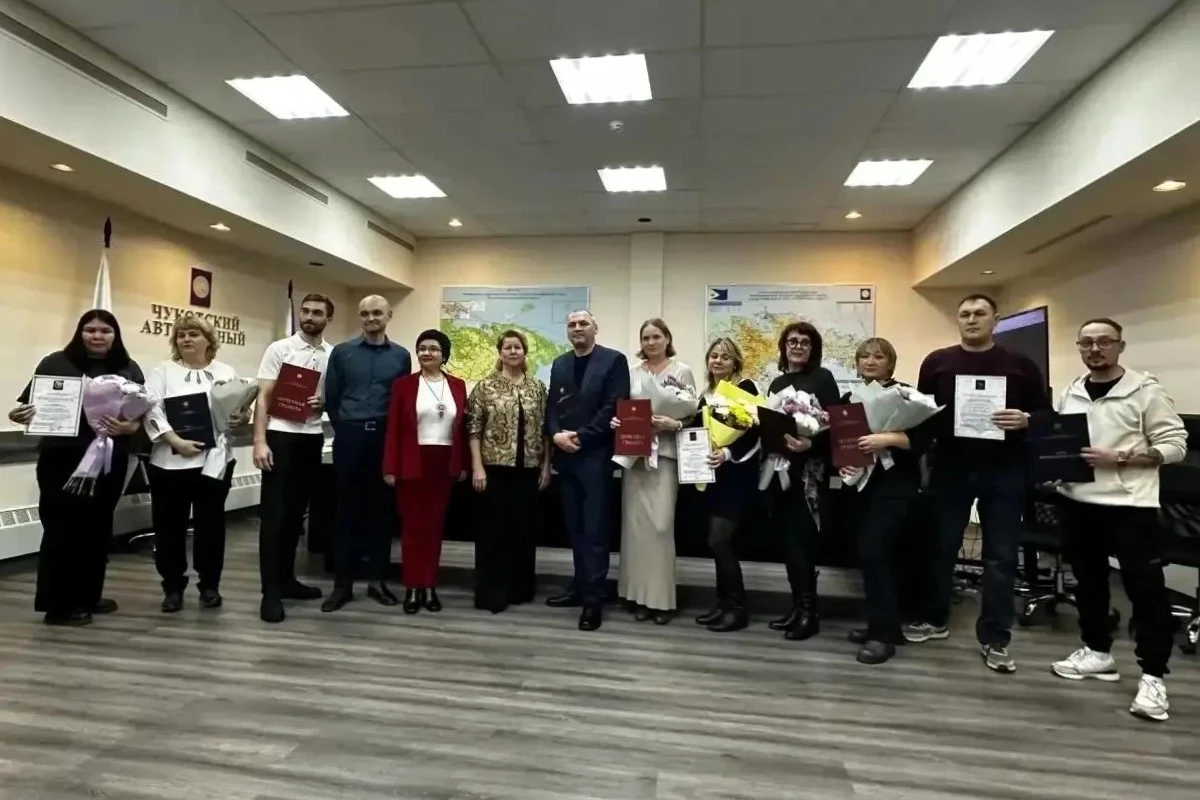 👏 Заслуженных работников агропрома и пищепрома отметили в округе, сообщает ИА "Чукотка"