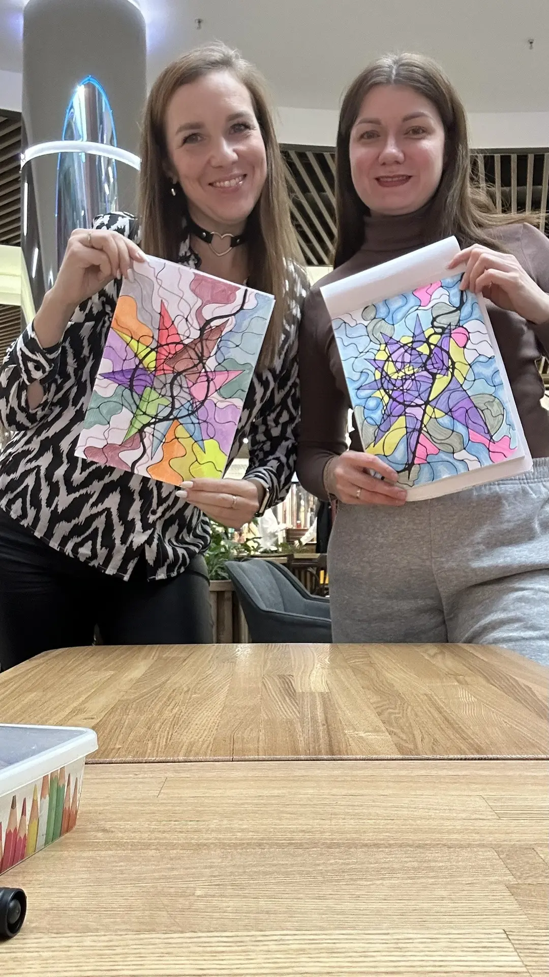 Такие вот невероятные рисунки получаются у девчонок 🤩