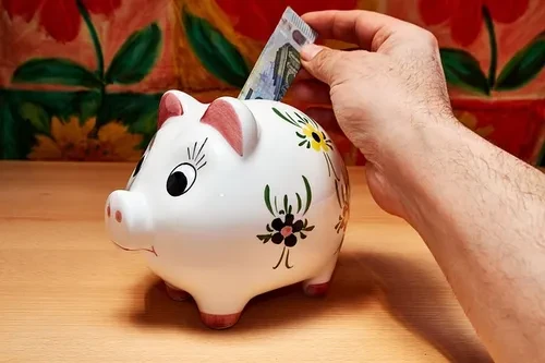 💰Россиянам посоветовали откладывать по 6000 рублей в месяц с 25 лет - чтобы к пенсии, ...