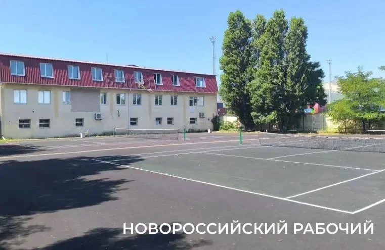 В Новороссийске до 31 октября отремонтируют теннисные корты СШ «Олимп»