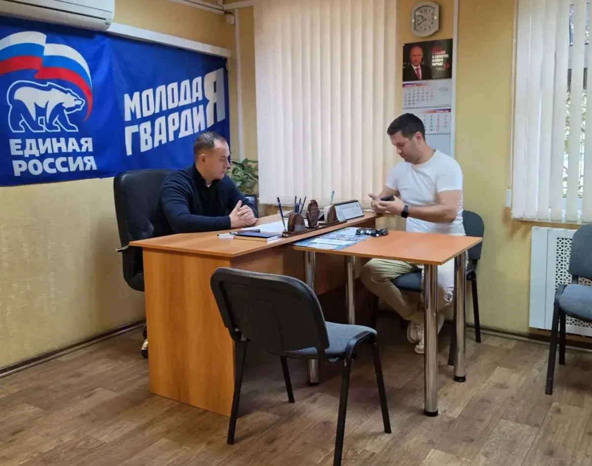Сегодня на приеме подняли вопрос мусорных площадок, которые мешают проезду транспорта