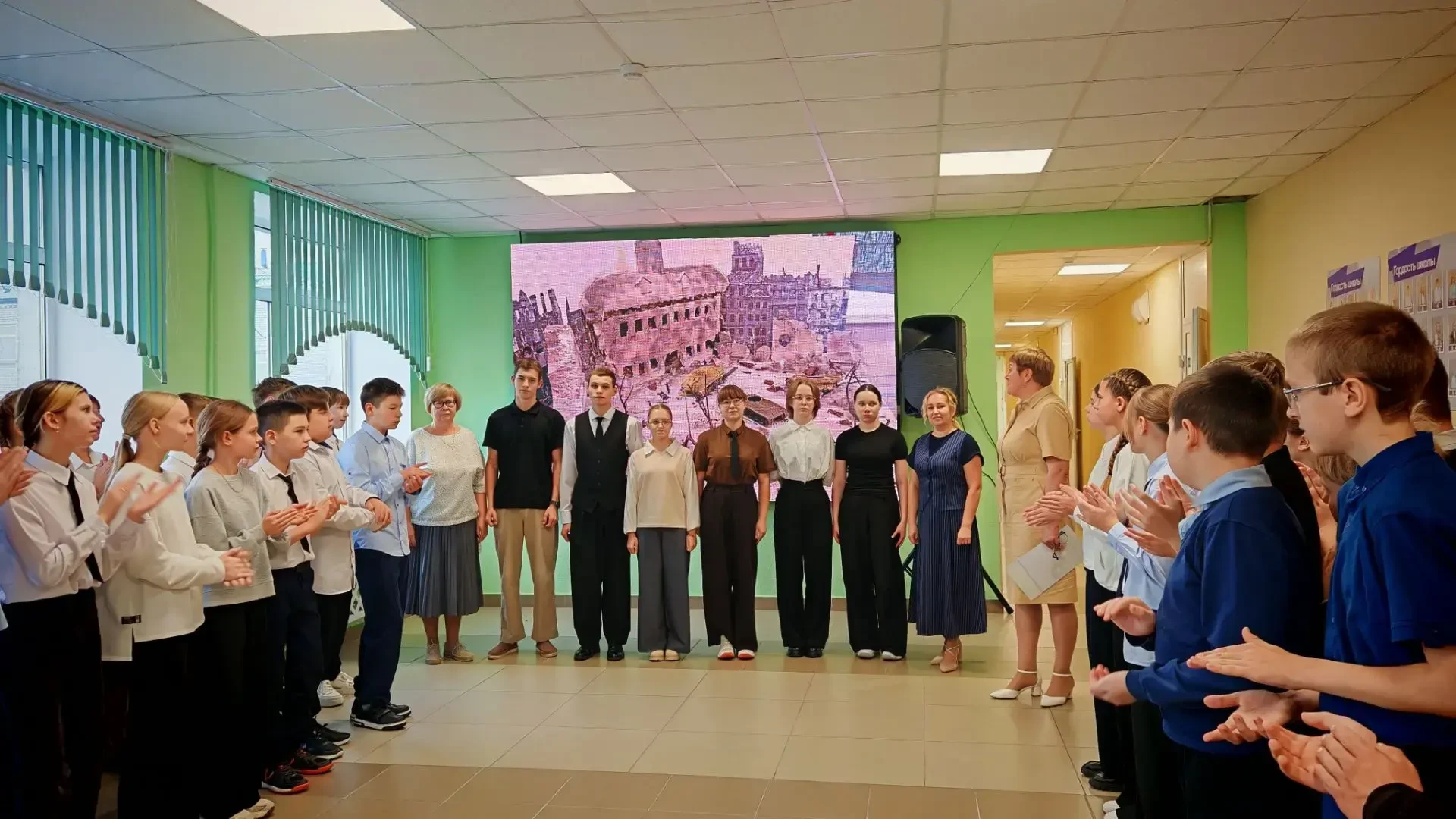 🎉 Утро понедельника — с гордостью и пользой!