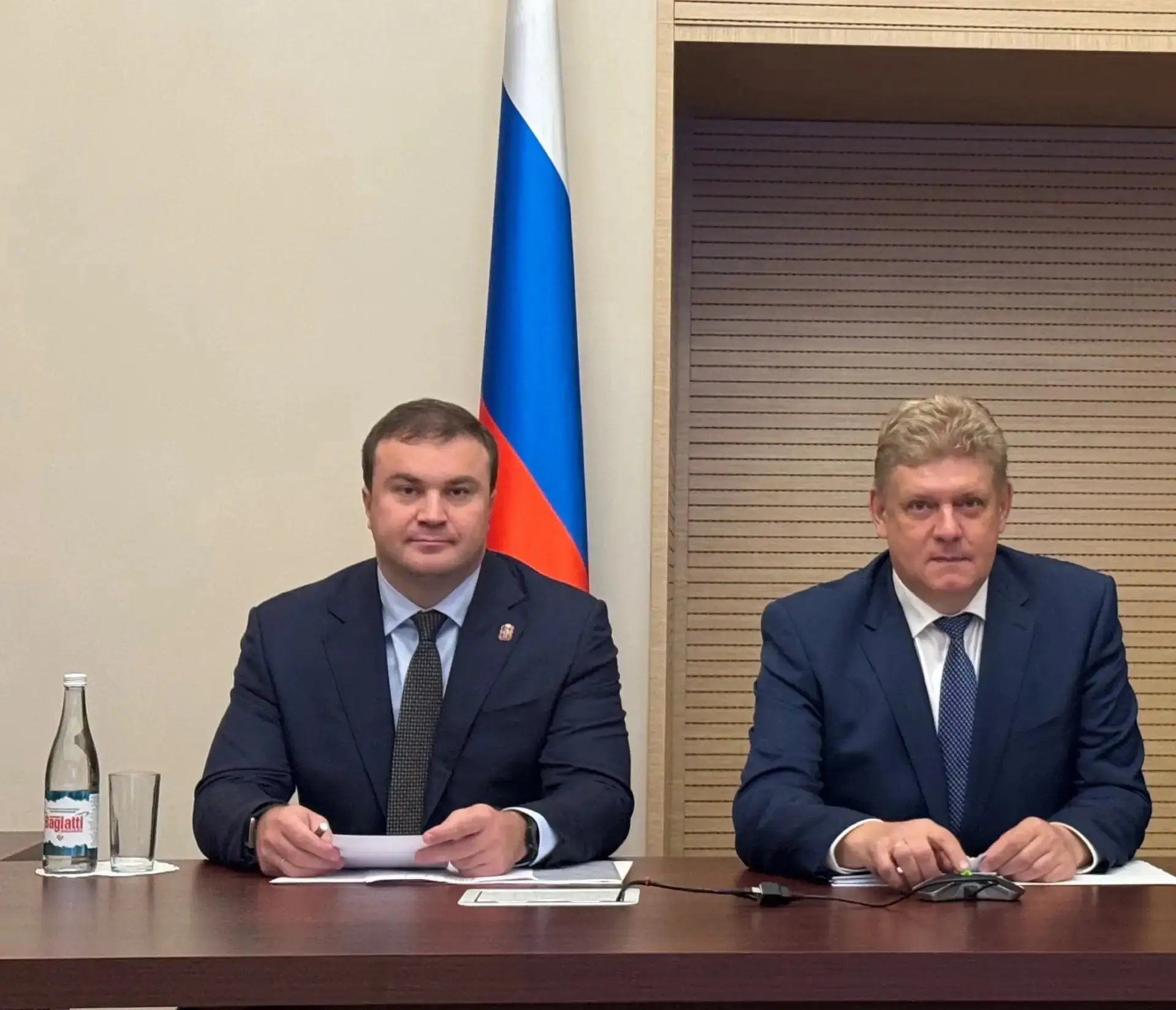 Губернатор Виталий Хоценко и полпред Анатолий Серышев провели рабочую встречу в Москве