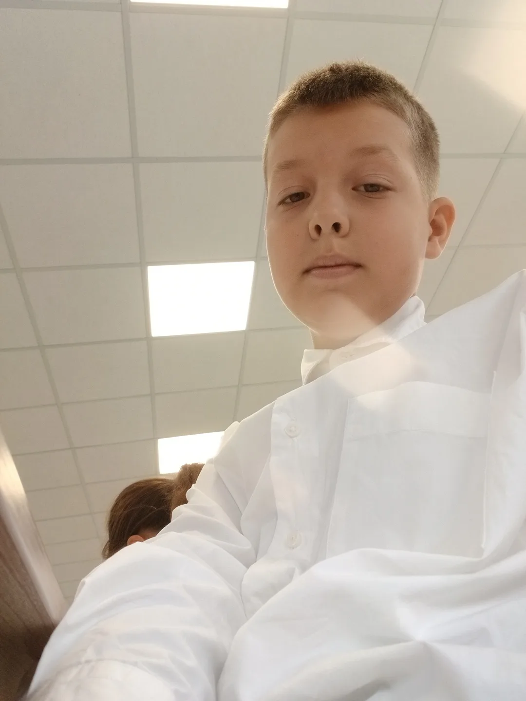 В школе
