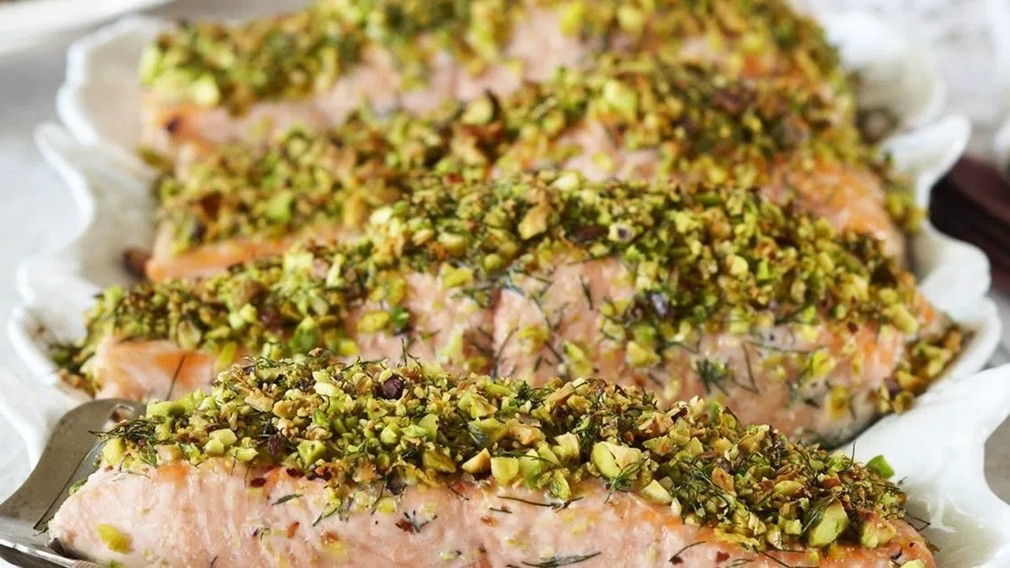 3АПЕЧЕННЫЙ ЛОСОСЬ С ФИСТАШКАМИ И ГОРЧИЦЕЙ