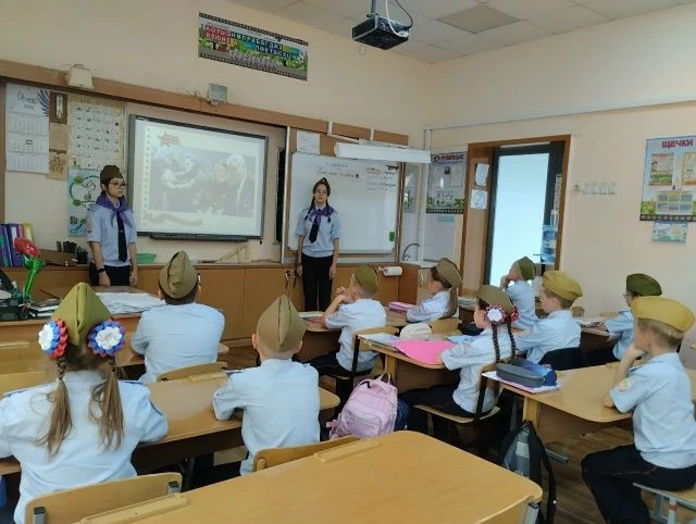 📝Уроки, повествующие о судьбах учителей в годы войны, прошли в школах Барнаула