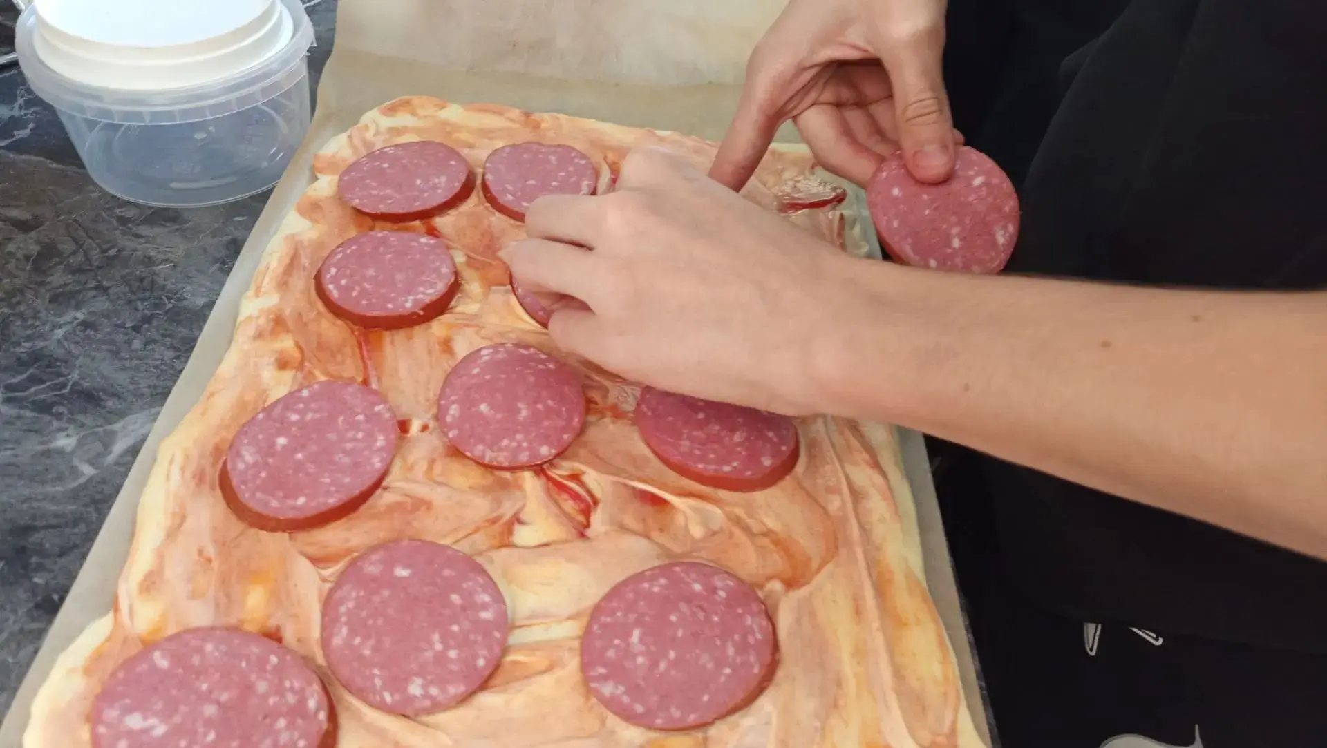 🍕 Кулинарный вечер в 9‑м классе: готовим и отдыхаем вместе! 🎬
