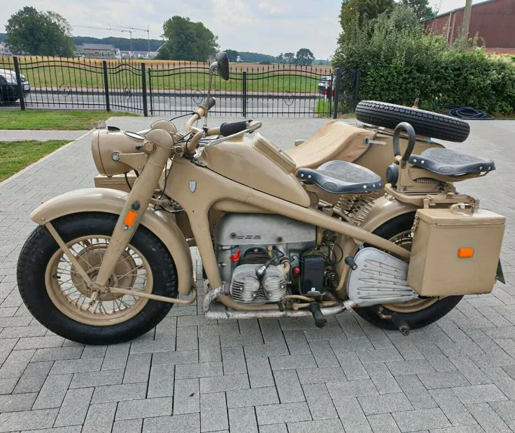 Мотоцикл 🏍️1943 Zündapp KS 750 Wehrmachtsgespann