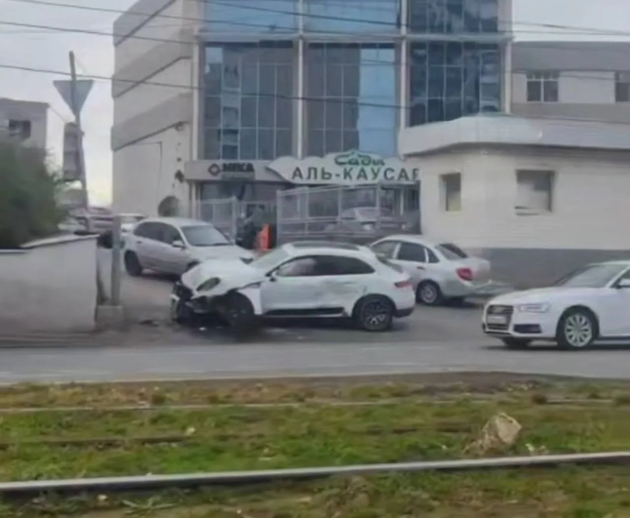 🚔Porsche разбили на Гвардейской в Казани