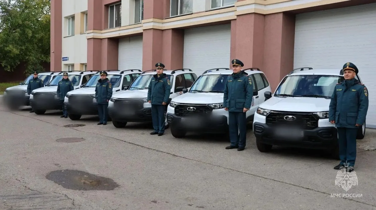 🔥 А у нас в Нижнем сотрудникам пожарного надзора МЧС передали служебные автомобили и в...