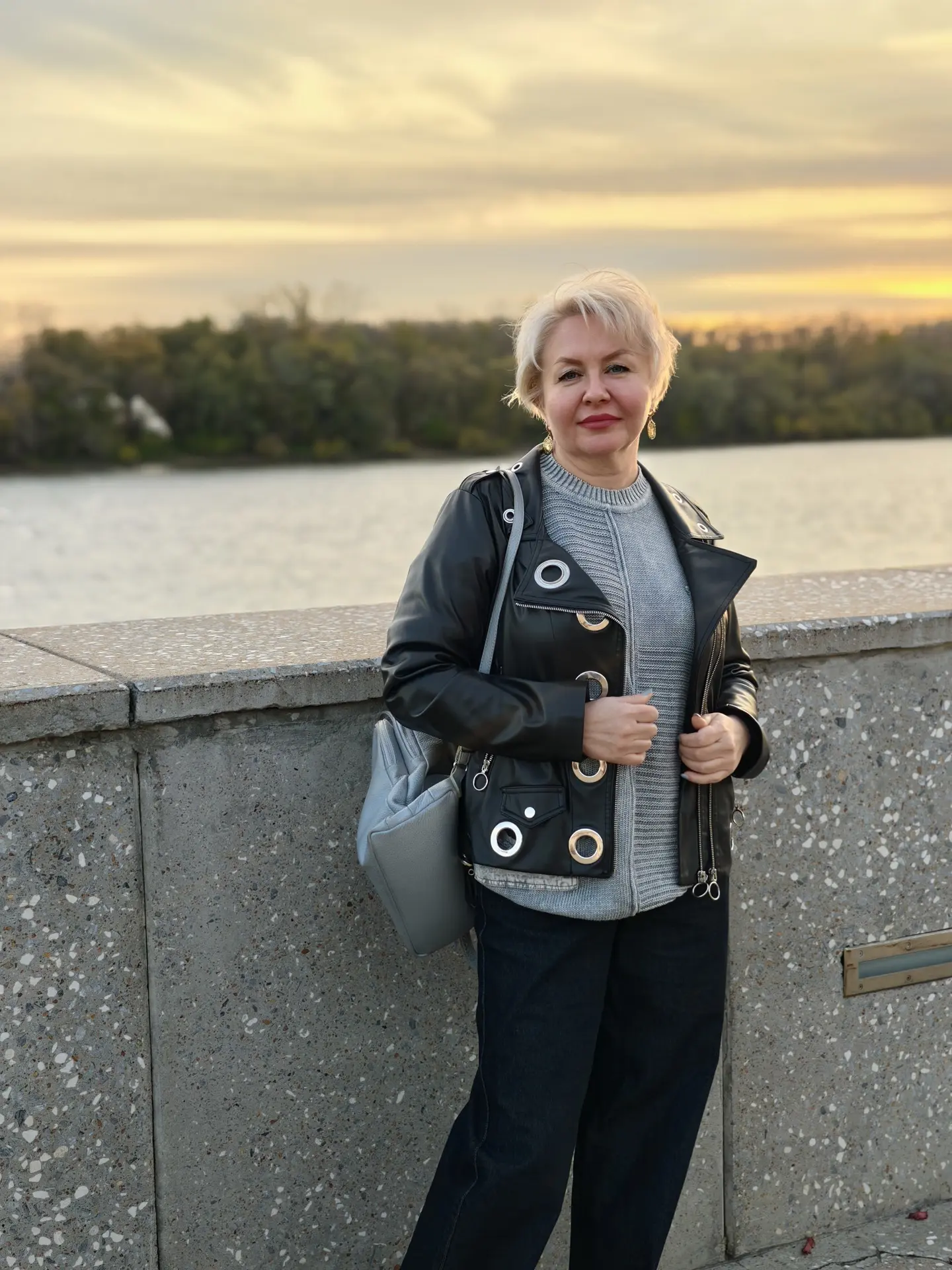 Прогулялись сегодня вечером по набережной🍁 Прекрасная осень в этом году! Фото глазами ...