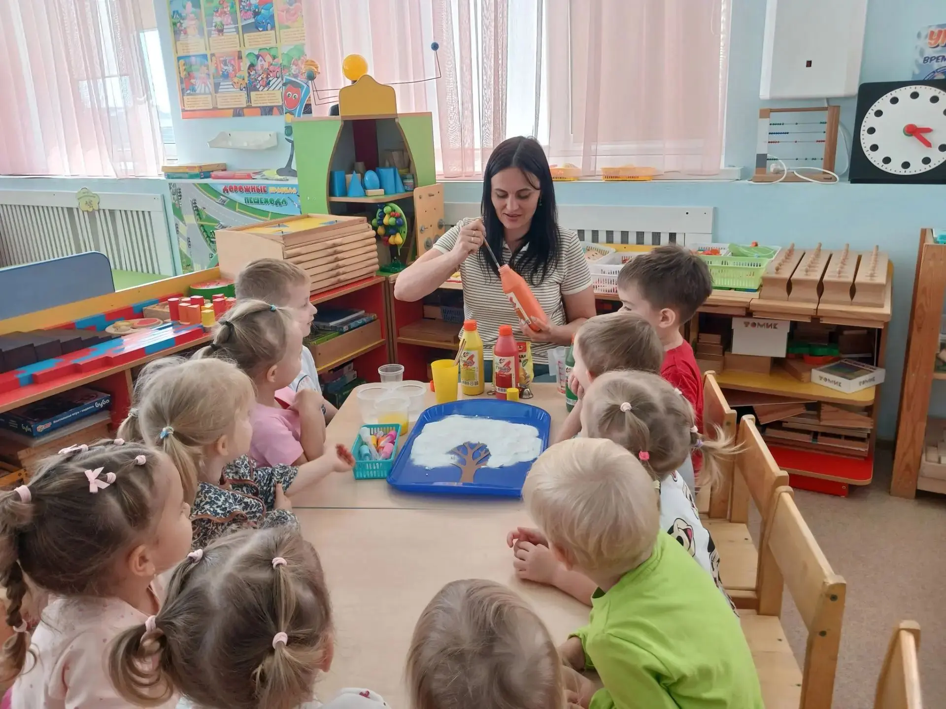 Эксперименты любят и взрослые, и дети, а красочные, разноцветные, шипящие, пузырящиеся ...