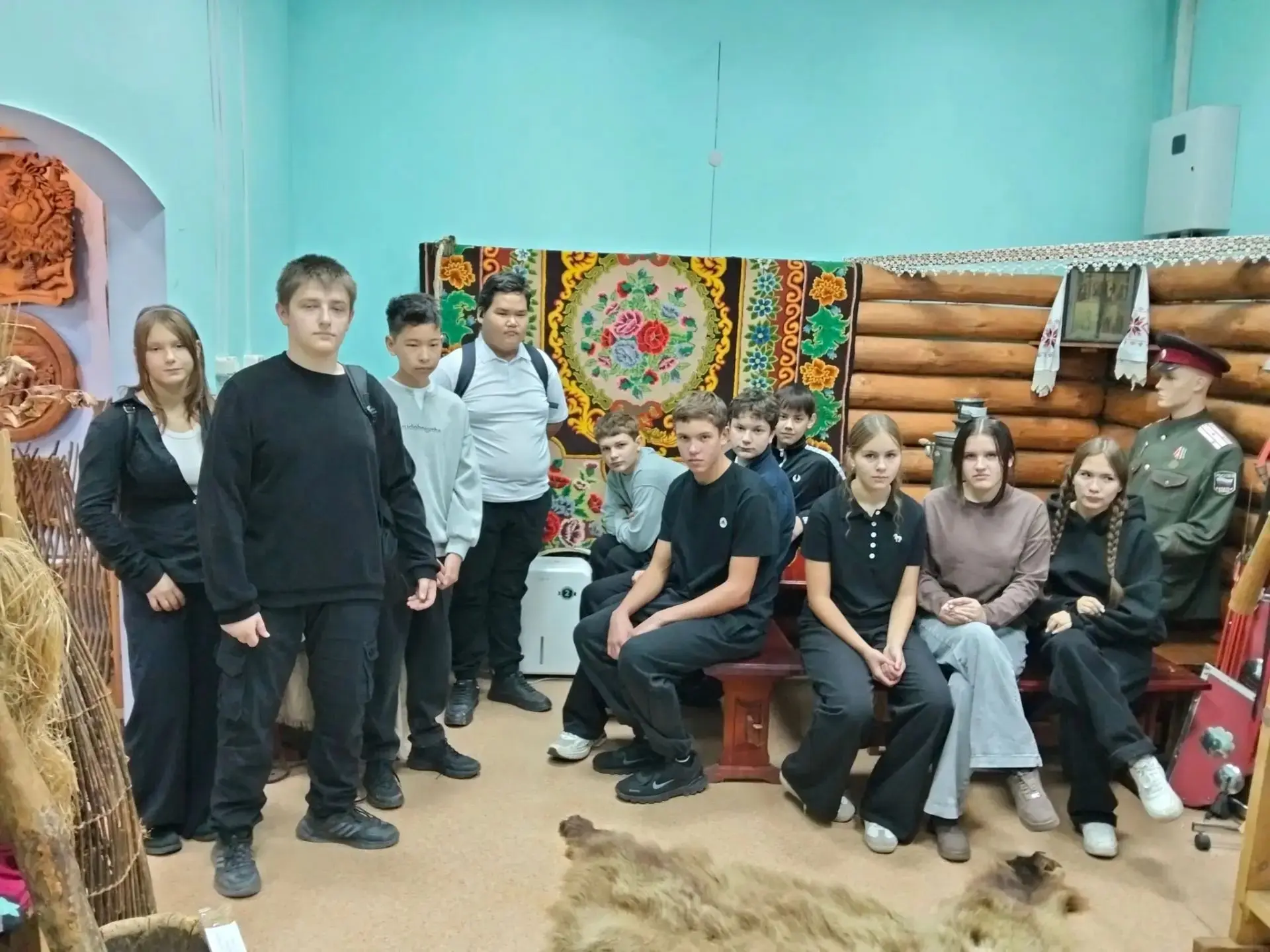 Культурный день 8 «В»: путешествие в мир природы и творчества! 🎨🏛️