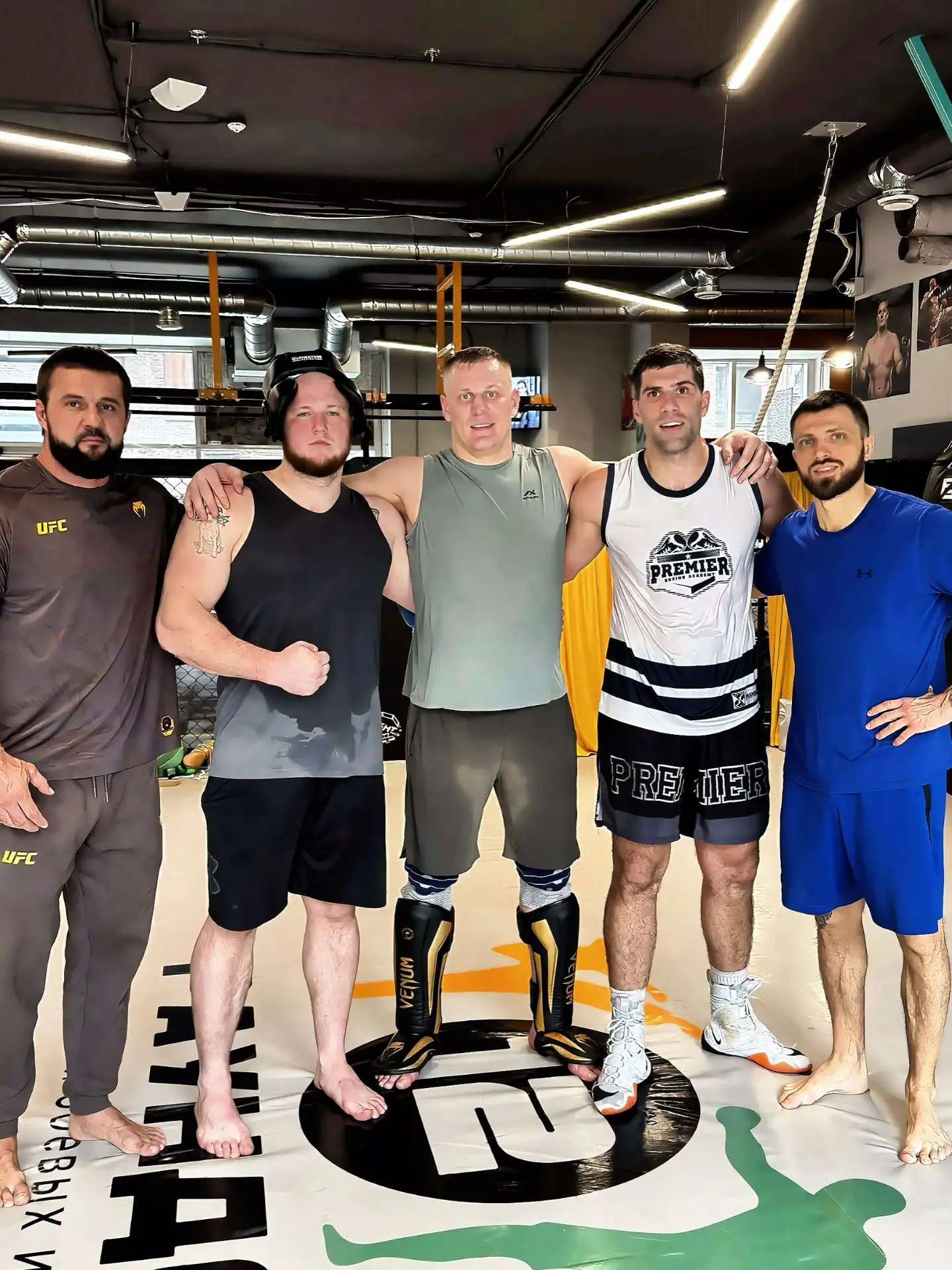 📸 Сергей Павлович: «Завершили рабочую неделю хорошими спаррингами. 🥊