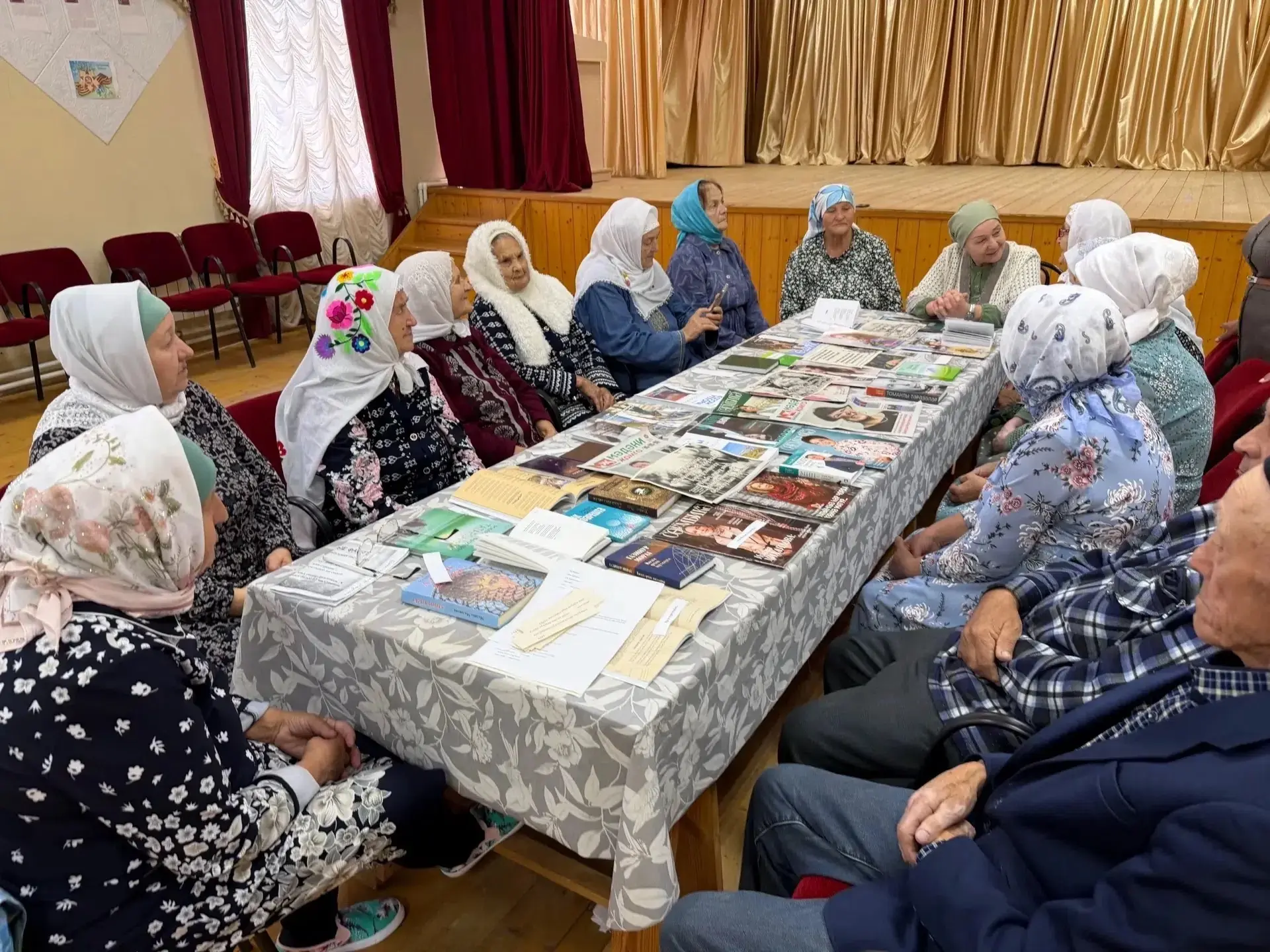 🎉В Ново-Арышской библиотеке прошел вечер для пожилых людей