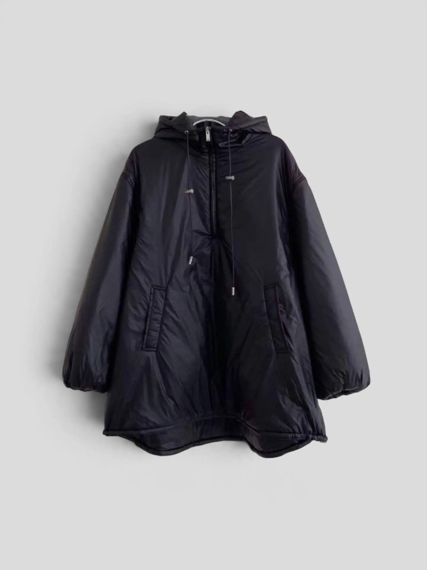 Новая куртка Saint Laurent, маркировка 36 (оверсайз, подойдет на 42/48 RU).