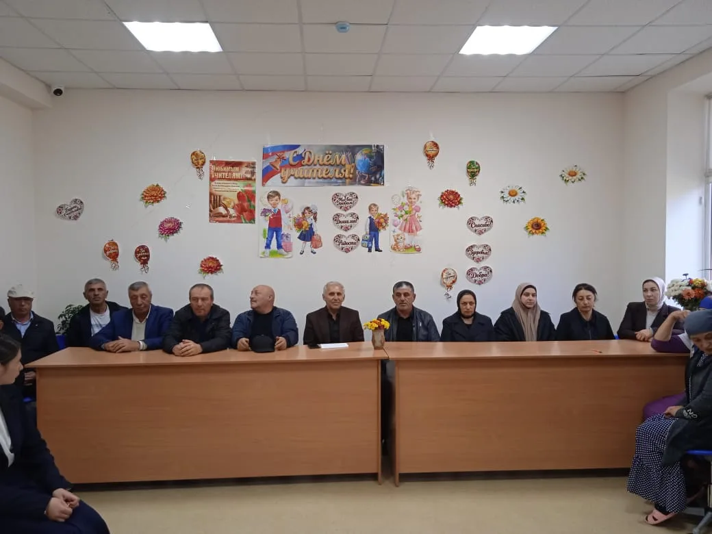 🌷 ДЕНЬ УЧИТЕЛЯ В НАШЕЙ ШКОЛЕ
