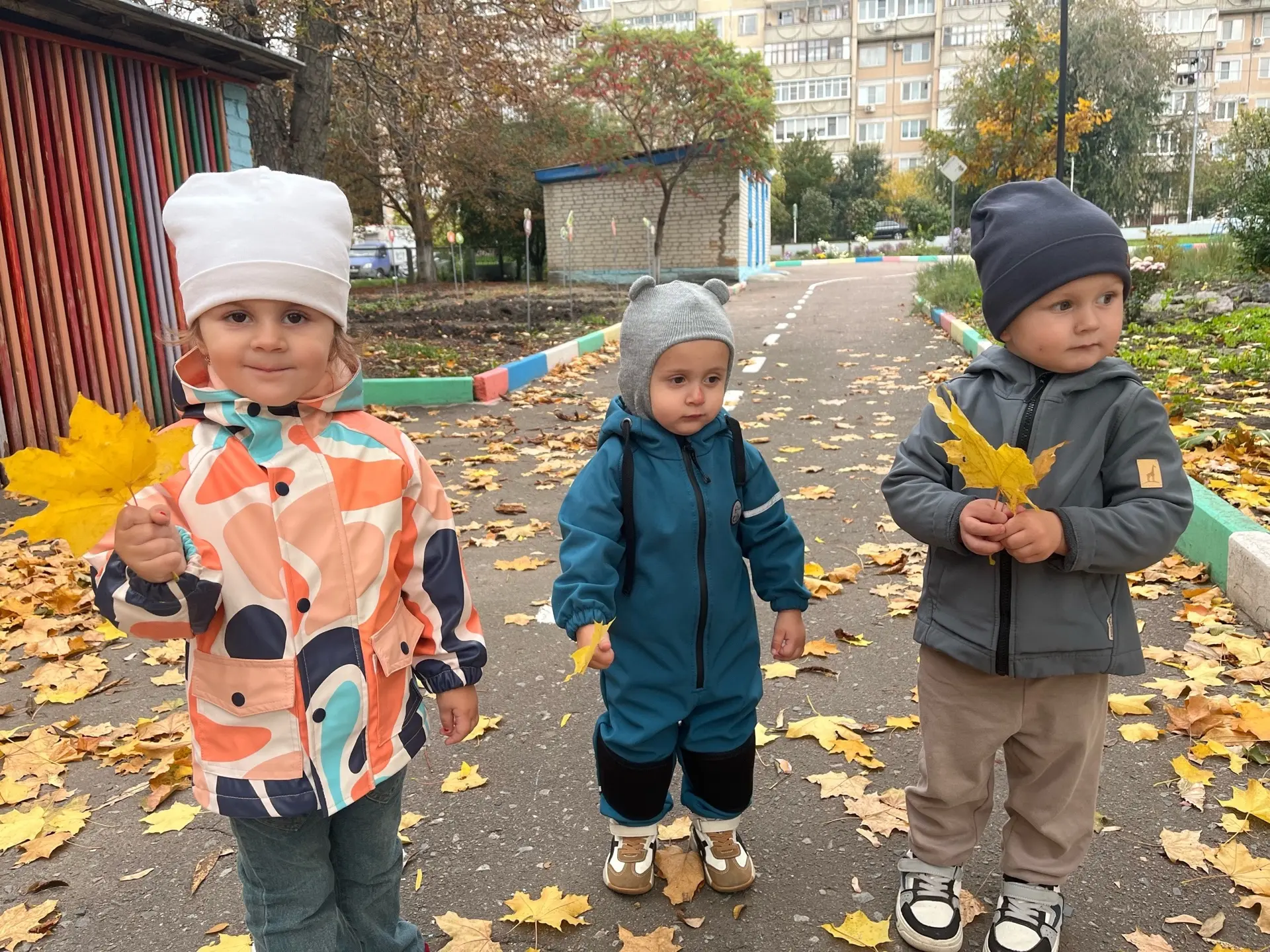 «День осенних листьев: малыши познакомились с чудесами осени!» 🍂