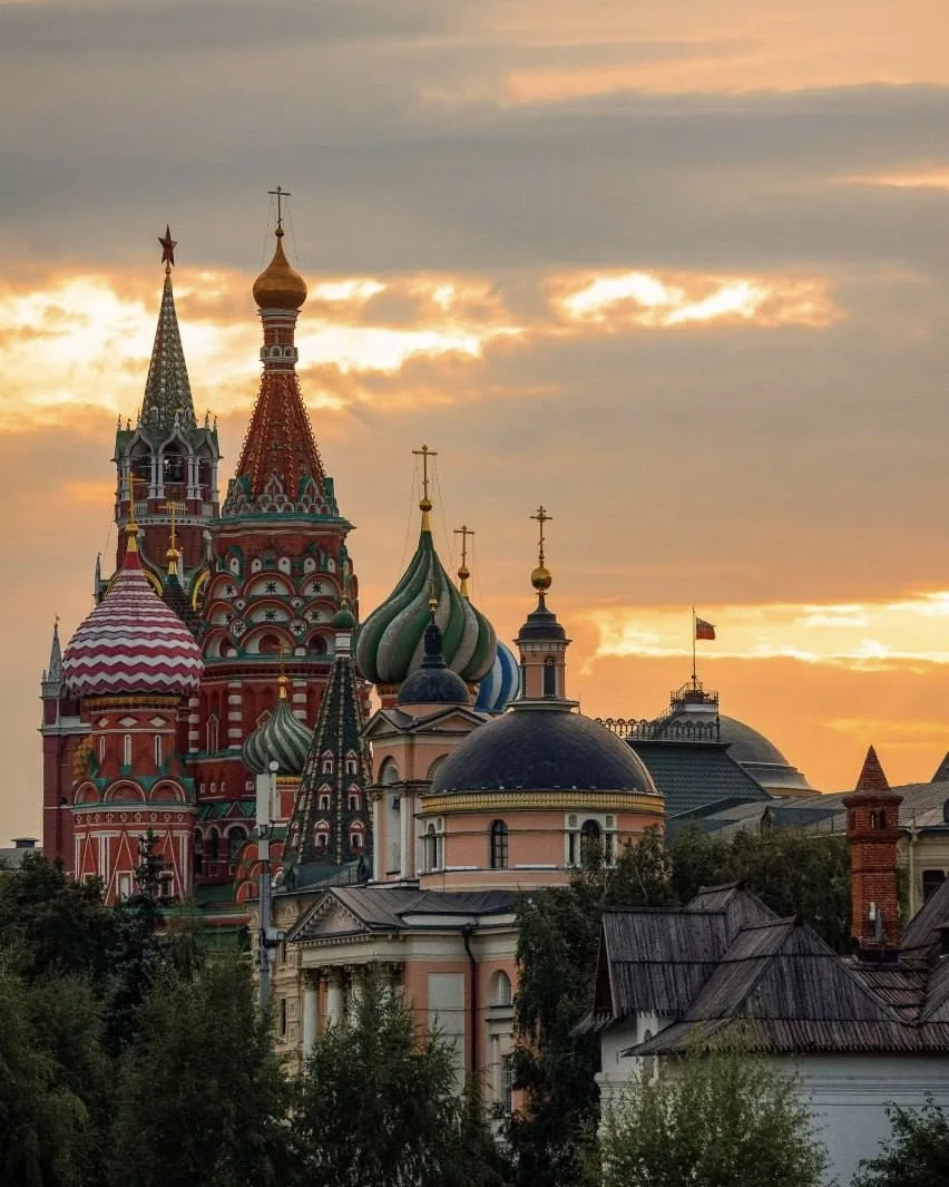💫 Суббота уже прощается с нами
