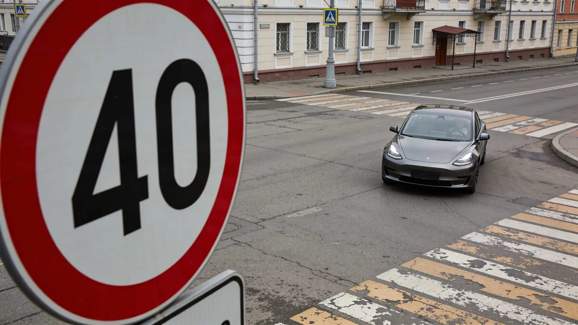 Знак «40» давно позади, а ограничение все еще действует: где на самом деле заканчиваетс...