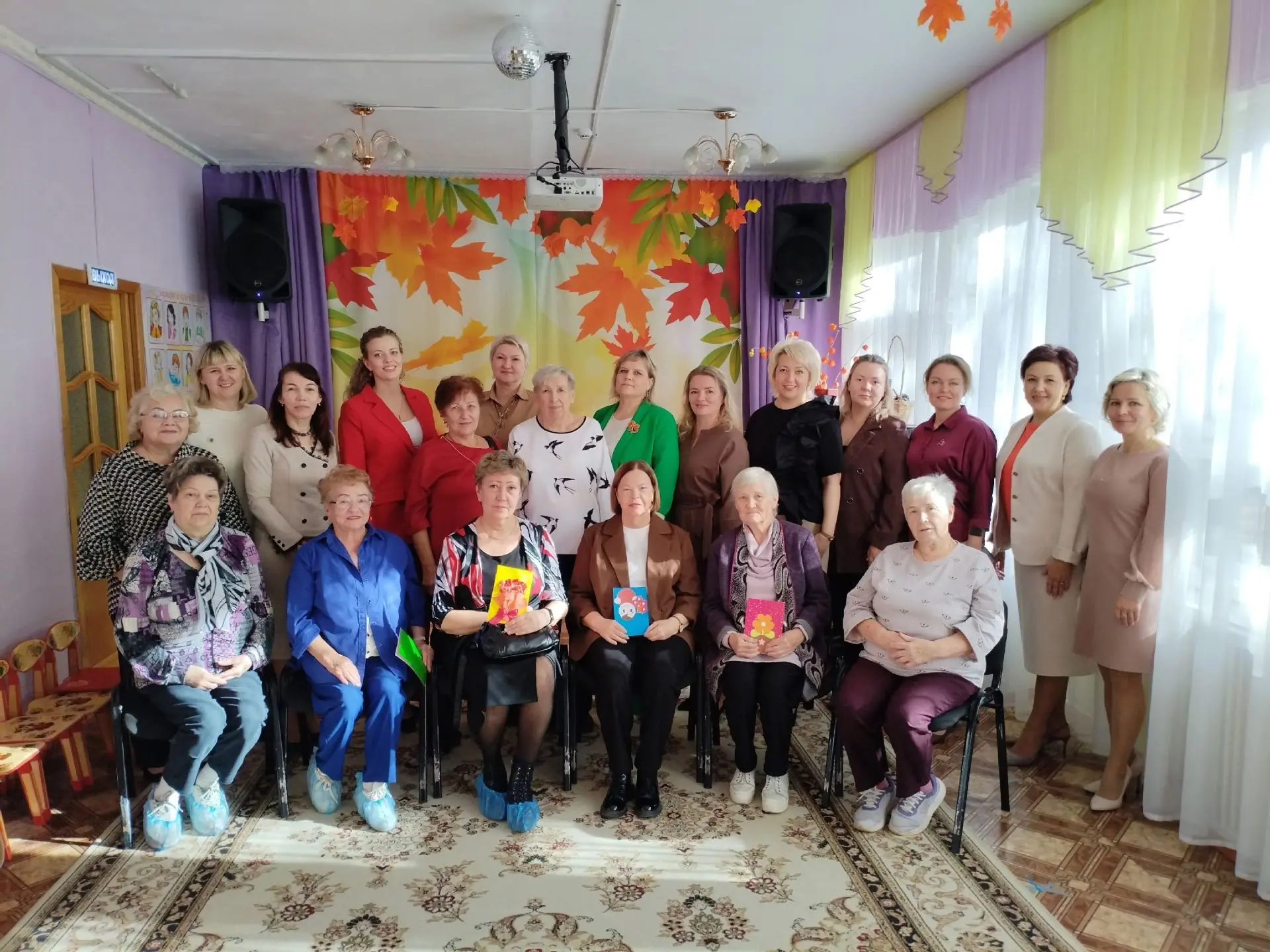 ✨ По доброй традиции в нашем детском саду 2 октября состоялась встреча с ветеранами отр...