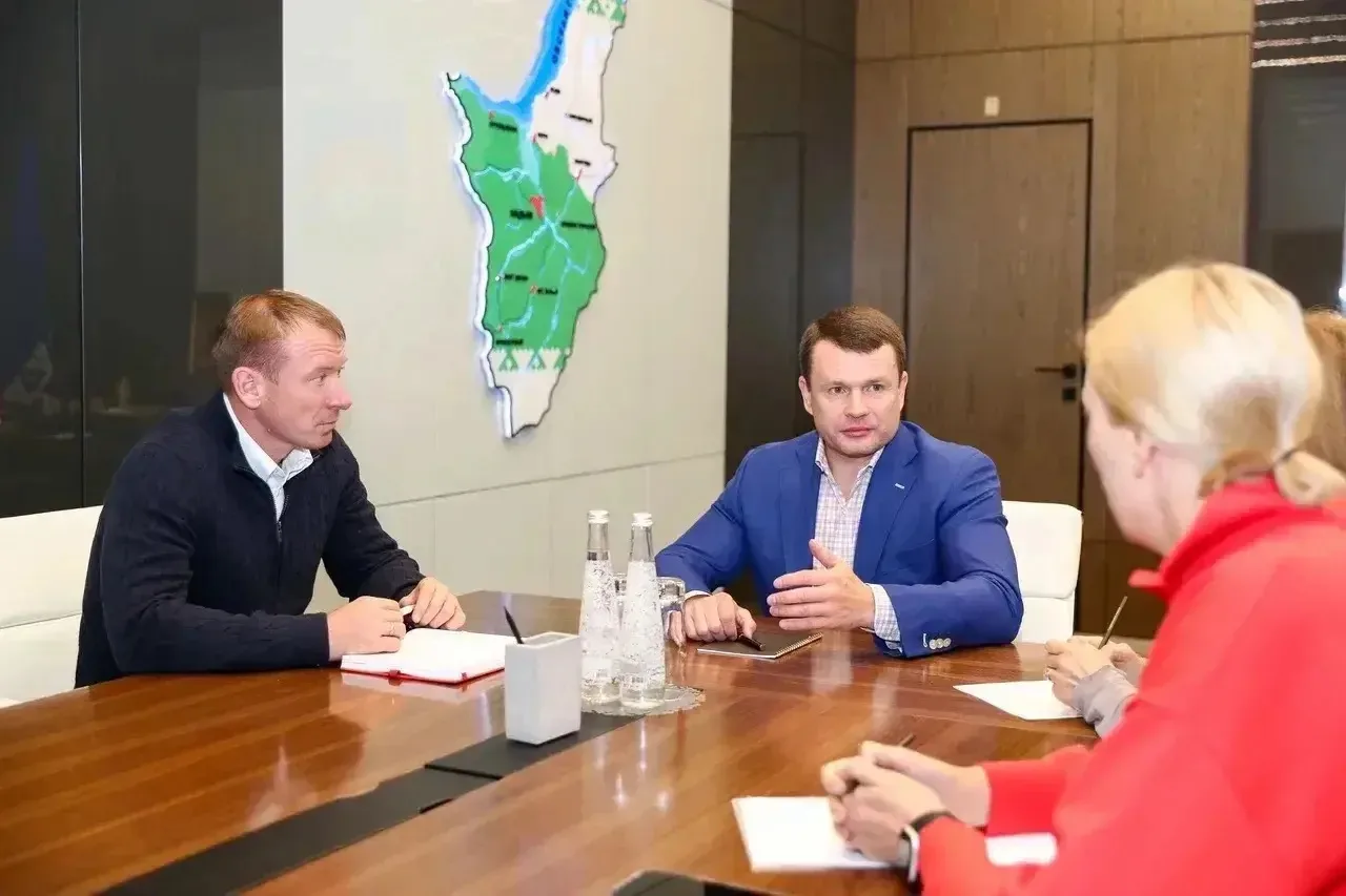 Надым с рабочим визитом посетил Уполномоченный по правам ребенка на Ямале Андрей Егоров...